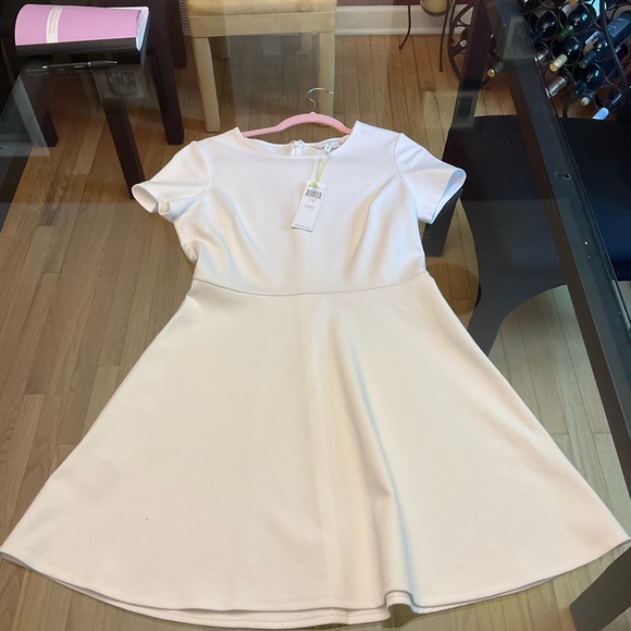 NWT BCBGMaxAzria Chic White Mini Dress - Picture 10 of 12